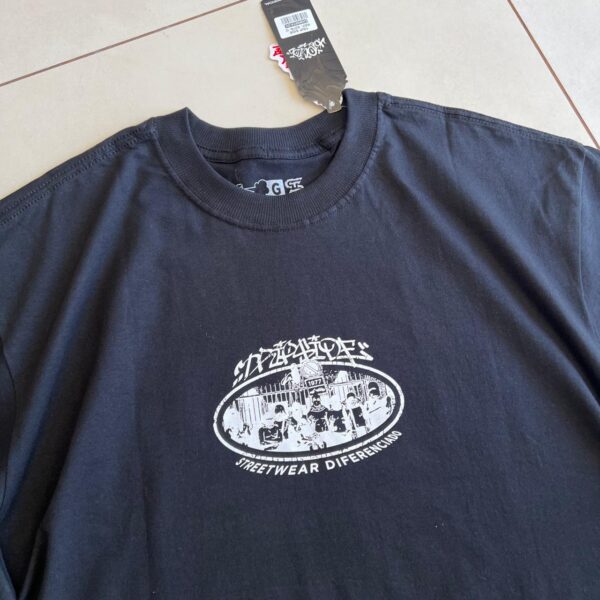 CAMISA OVERSIZED TRIP SIDE `TROPA` (PRETO) - Imagem 3