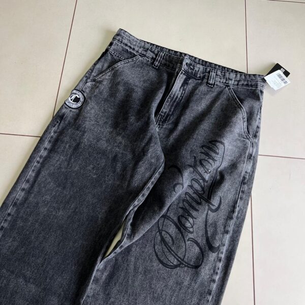 CALÇA JEANS BALÃO COMPTON - ESTONADA - Imagem 7