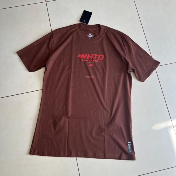 Camisa Wanted Classic Fit – By the Streets (Marrom) - Imagem 3