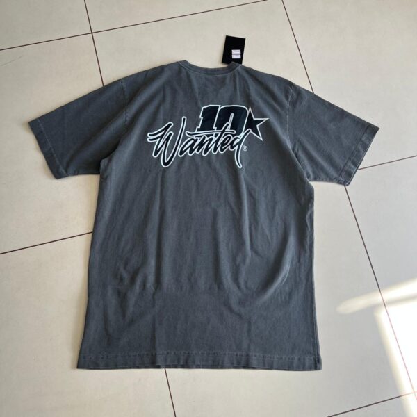 Camisa Wanted Regular Fit – Hits (Chumbo) - Imagem 2