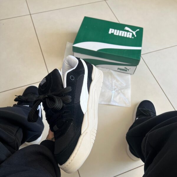 Tênis Puma 180 (Preto/Preto/Branco) - Imagem 2