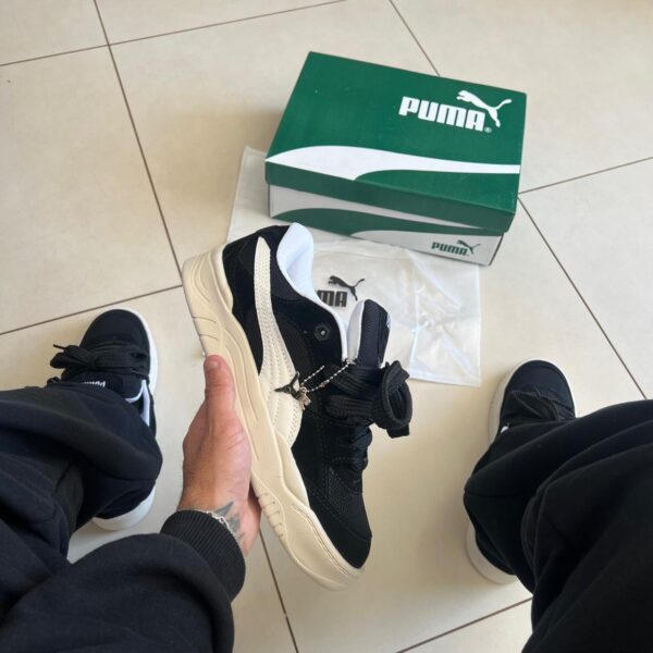 Tênis Puma 180 (Preto/Preto/Branco) - Imagem 4