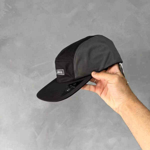 Boné Five Panel Berlim Anth (Preto/Chumbo) - Imagem 2