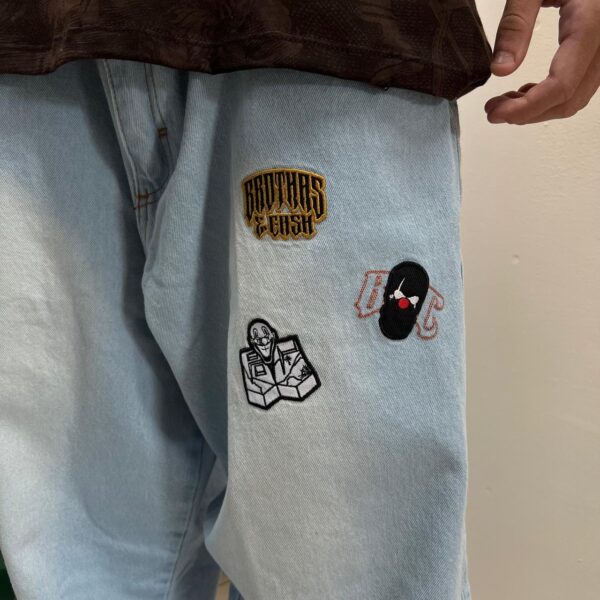 Calça Jeans Balão Patch Brothas Cash (Clara) - Imagem 4